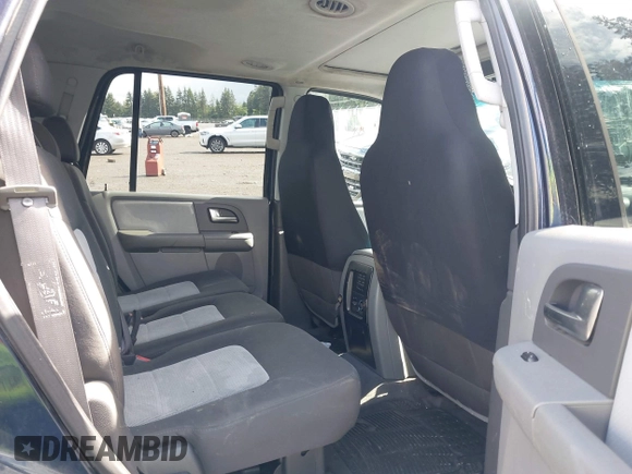 2004 Ford Expedition Special Service with VIN 1FMFU16L04LA40973, listed as a IAAI auction lot 42304564 with 221,708 mi miles and . Bid and sale history available at DreamBid. Image 8.