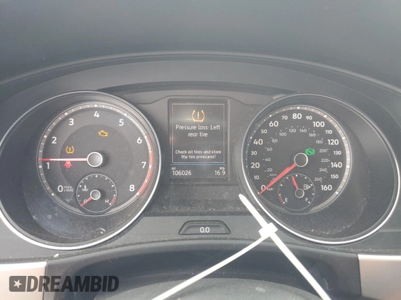 2018 Volkswagen Atlas SE with VIN 1V2CR2CAXJC562697, listed as a Copart auction lot 49345055 with 106,026 mi miles and Clean title. Bid and sale history available at DreamBid. Image 9.