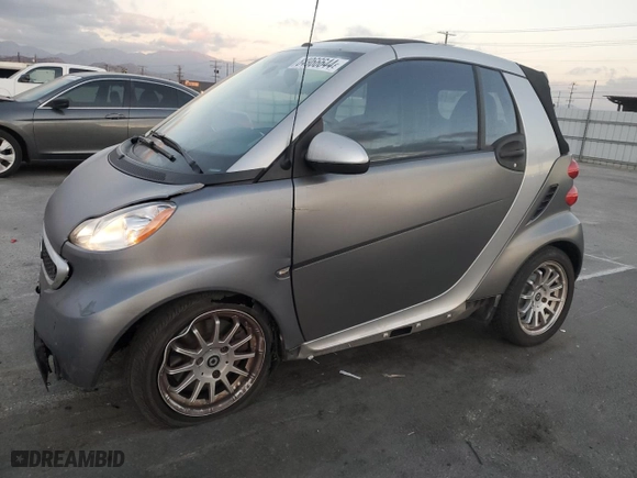 2013 Smart fortwo Passion with VIN WMEEK3BA4DK644622, listed as a Copart auction lot 84966644 with NaN miles and Salvage Title. Bid and sale history available at carsss.com. Image 1.