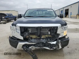 2024 Nissan Titan Pro-4X with VIN 1N6AA1ED3RN109827, listed as a Copart auction lot 42034245 with 4,076 mi miles and Salvage title. Bid and sale history available at DreamBid. Image 5.