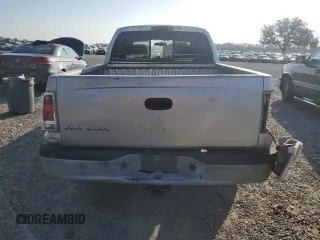 2008 Mitsubishi Raider LS with VIN 1Z7HT28KX8S620452, listed as a Copart auction lot 45400215 with 179,735 mi miles and Salvage Title. Bid and sale history available at carsss.com. Image 6.