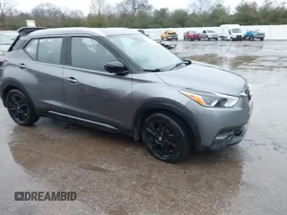2020 Nissan Kicks SR with VIN 3N1CP5DV0LL575186, listed as a IAAI auction lot 41188294 with 110,064 mi miles. Bid and sale history available at carsss.com. Image 12.