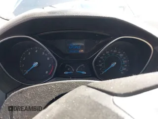 2012 Ford Focus SE с VIN 1FAHP3F20CL456565, выставлен на аукционе IAAI как лот 42045389 с пробегом 164 323 миль миль и . История ставок и продаж доступна на DreamBid. Изображение 7.