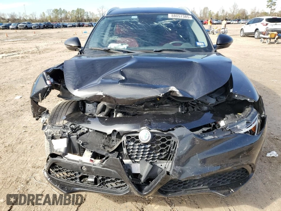 2019 Alfa Romeo Stelvio z VIN ZASPAJAN0K7C36435, wystawiony jako Copart lot #88057385 z przebiegiem Nie podano mil oraz Szkoda całkowita • Salvage title. Historia ofert i sprzedaży dostępna na DreamBid. Obrazek 5.