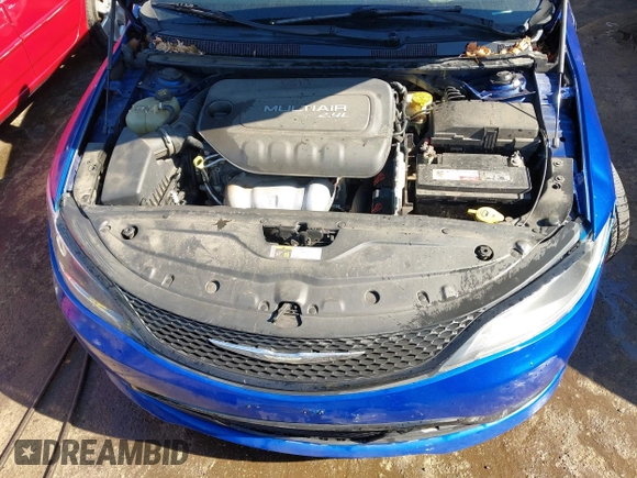 2015 Chrysler 200 S with VIN 1C3CCCBB9FN629079, listed as a IAAI auction lot 41767914 with 132,991 mi miles. Bid and sale history available at carsss.com. Image 10.