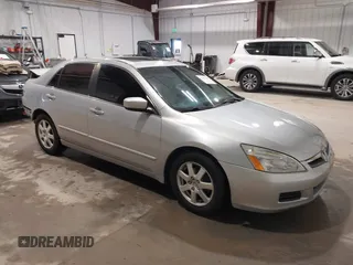 2005 Honda Accord EX-L z VIN 1HGCM66535A037120, wystawiony jako IAAI lot #41452539 z przebiegiem 173 382 mil mil oraz . Historia ofert i sprzedaży dostępna na DreamBid. Obrazek 1.