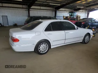 2001 Mercedes-Benz E-Class with VIN WDBJF65J11B366531, listed as a Copart auction lot 47059205 with 118,251 mi miles and Clean Title. Bid and sale history available at carsss.com. Image 3.