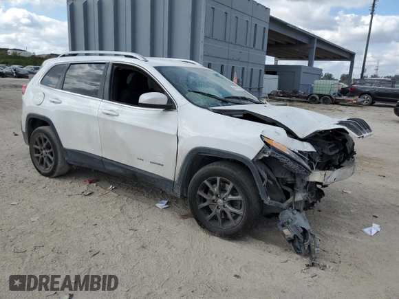 2016 Jeep Cherokee Latitude with VIN 1C4PJLCB9GW376343, listed as a Copart auction lot 44128145 with 94,471 mi miles and Salvage Title. Bid and sale history available at carsss.com. Image 4.