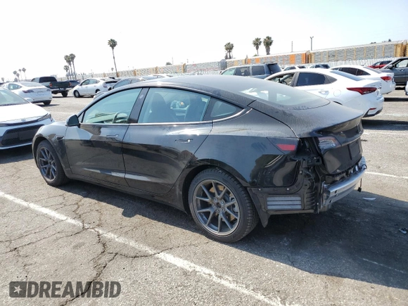 2021 Tesla Model 3 Long Range z VIN 5YJ3E1EB6MF002955, wystawiony jako Copart lot #59161255 z przebiegiem 32 183 mil mil oraz Szkoda całkowita • Salvage title. Historia ofert i sprzedaży dostępna na DreamBid. Obrazek 2.