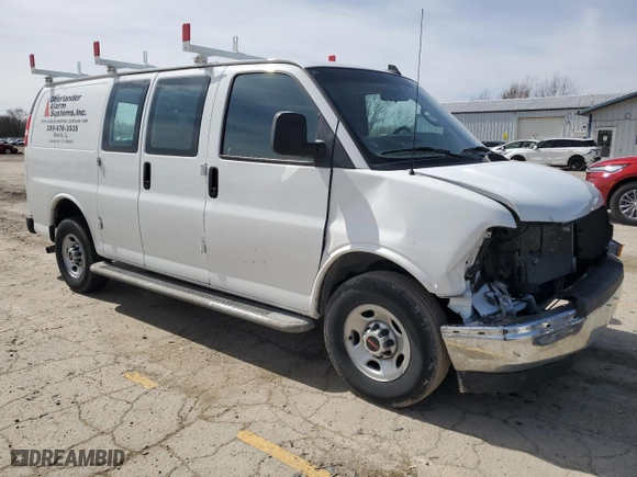 2022 GMC Savana Cargo Van with VIN 1GTW7AFP4N1147665, listed as a Copart auction lot 54802085 with 42,261 mi miles and Salvage Title. Bid and sale history available at carsss.com. Image 4.