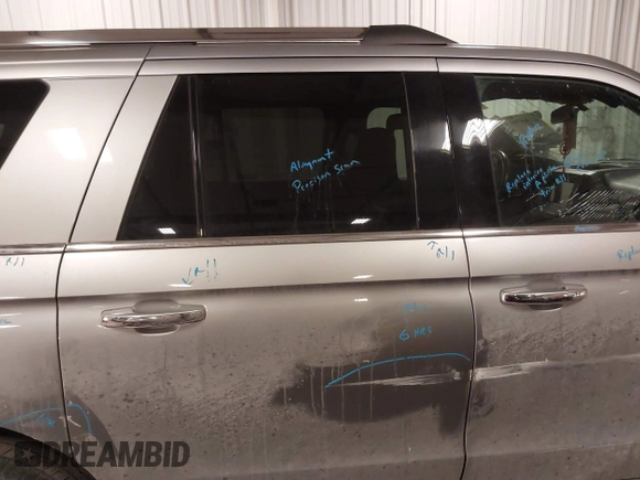 2021 Ford Expedition Max Limited z VIN 1FMJK2AT8MEA12226, wystawiony jako IAAI lot #41368705 z przebiegiem 88 051 mil mil oraz . Historia ofert i sprzedaży dostępna na DreamBid. Obrazek 13.