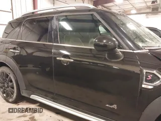 2019 MINI Countryman Cooper S с VIN WMZYT5C59K3G91029, выставлен на аукционе IAAI как лот 42039745 с пробегом 128 365 миль миль и . История ставок и продаж доступна на DreamBid. Изображение 14.