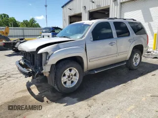 2007 Chevrolet Tahoe LTZ z VIN 1GNFK130X7R410338, wystawiony jako Copart lot #56533905 z przebiegiem 280 027 mil mil oraz Szkoda całkowita • Salvage title. Historia ofert i sprzedaży dostępna na DreamBid. Obrazek 1.