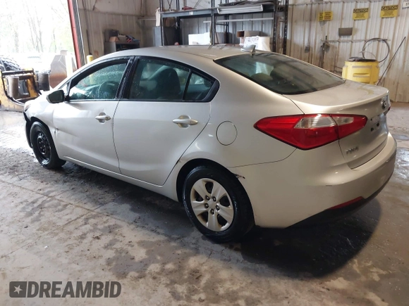 2014 Kia Forte LX with VIN KNAFK4A61E5139611, listed as a IAAI auction lot 42233899 with 229,981 mi miles and . Bid and sale history available at carsss.com. Image 3.
