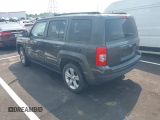 2014 Jeep Patriot Latitude z VIN 1C4NJPFA9ED763968, wystawiony jako IAAI lot #42395766 z przebiegiem 134 504 mil mil oraz . Historia ofert i sprzedaży dostępna na DreamBid. Obrazek 3.