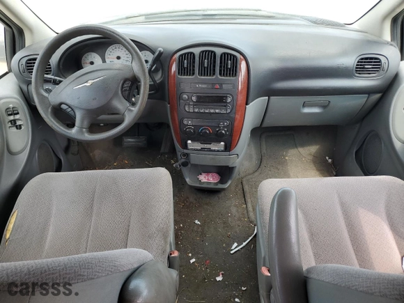 2006 Chrysler Town & Country SWB with VIN 1A4GP45R96B692209, listed as a Copart auction lot 67689704 with NaN miles and Salvage Title. Bid and sale history available at carsss.com. Image 8.