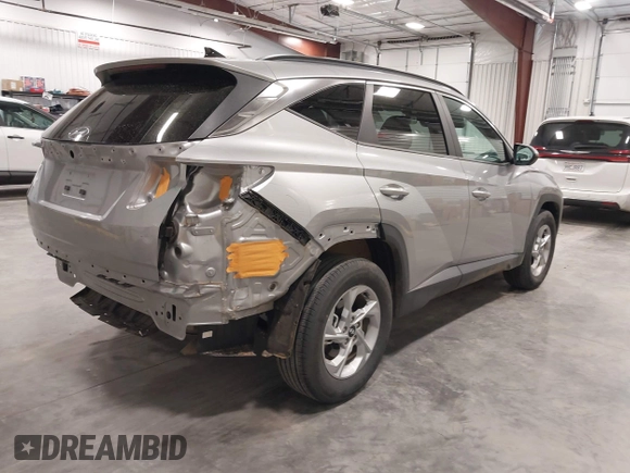 2024 Hyundai Tucson SEL with VIN 5NMJBCDE6RH345875, listed as a IAAI auction lot 41996791 with 16,214 mi miles. Bid and sale history available at carsss.com. Image 4.