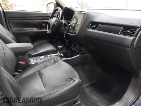 2018 Mitsubishi Outlander ES with VIN JA4AZ3A37JZ017700, listed as a IAAI auction lot 42548682 with 109,375 mi miles and . Bid and sale history available at DreamBid. Image 5.