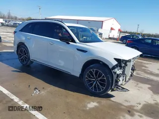 2025 Mazda CX-70 с VIN JM3KJEHCXS1105473, выставлен на аукционе IAAI как лот 41585571 с пробегом 15 757 миль миль и . История ставок и продаж доступна на DreamBid. Изображение 1.