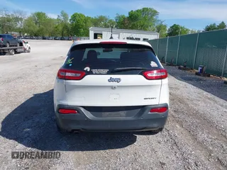 2016 Jeep Cherokee Altitude with VIN 1C4PJLAB0GW272536, listed as a IAAI auction lot 42092391 with 183,089 mi miles and . Bid and sale history available at DreamBid. Image 16.