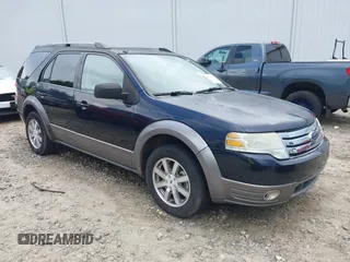 2008 Ford Taurus X SEL с VIN 1FMDK02W58GA28033, выставлен на аукционе IAAI как лот 42715854 с пробегом 203 375 миль миль и . История ставок и продаж доступна на DreamBid. Изображение 1.