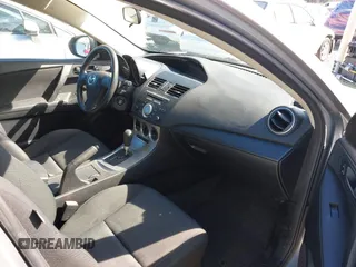 2011 Mazda Mazda3 i Sport with VIN JM1BL1UG4B1480828, listed as a IAAI auction lot 41868170 with 136,876 mi miles. Bid and sale history available at carsss.com. Image 5.