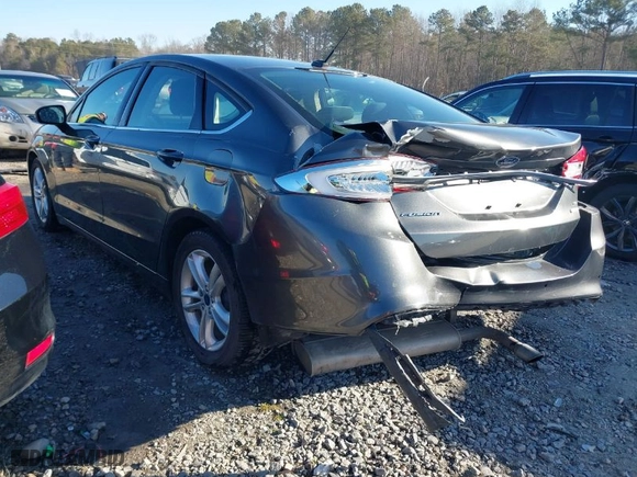 2018 Ford Fusion SE with VIN 3FA6P0HD1JR198091, listed as a IAAI auction lot 41407174 with 80,593 mi miles. Bid and sale history available at carsss.com. Image 3.