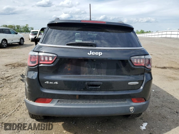 2018 Jeep Compass Latitude с VIN 3C4NJDBB0JT103397, выставлен на аукционе Copart как лот 56085475 с пробегом 108 509 миль миль и Списание • Salvage title. История ставок и продаж доступна на DreamBid. Изображение 6.