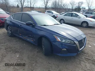 2019 Nissan Altima SR with VIN 1N4BL4CV8KC242508, listed as a IAAI auction lot 41704650 with 121,362 mi miles and . Bid and sale history available at carsss.com. Image 1.