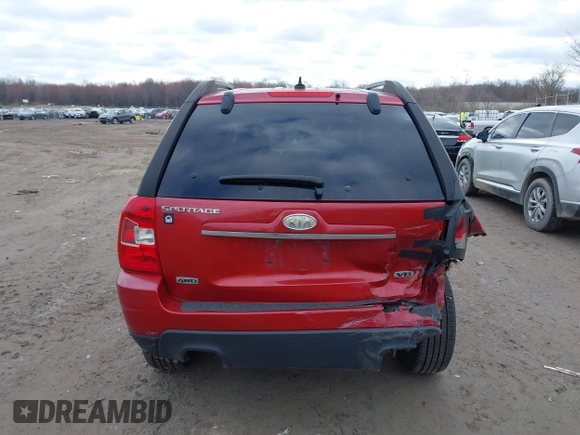 2010 Kia Sportage LX with VIN KNDKGCA32A7701050, listed as a IAAI auction lot 41923879 with 178,614 mi miles and . Bid and sale history available at carsss.com. Image 16.