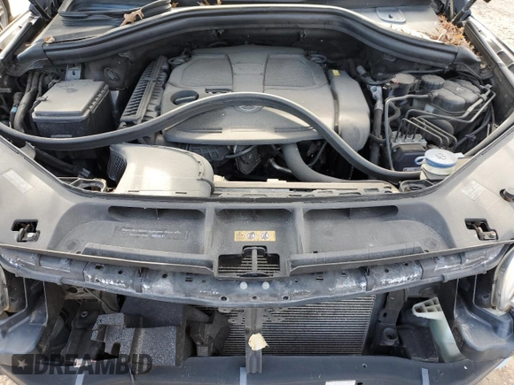 2015 Mercedes-Benz M 350 z VIN 4JGDA5HB6FA617466, wystawiony jako Copart lot #43928025 z przebiegiem 118 630 mil mil oraz Szkoda całkowita • Salvage title. Historia ofert i sprzedaży dostępna na DreamBid. Obrazek 12.