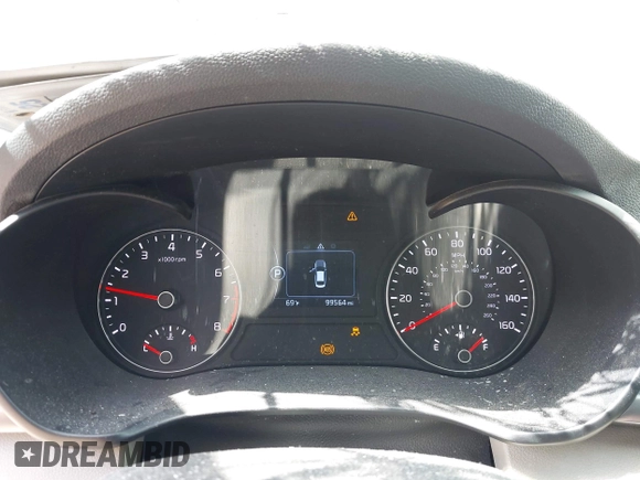 2016 Kia Optima LX z VIN 5XXGT4L3XGG080662, wystawiony jako IAAI lot #42048361 z przebiegiem 99 564 mil mil oraz . Historia ofert i sprzedaży dostępna na DreamBid. Obrazek 7.