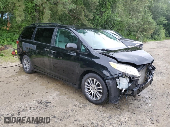 2020 Toyota Sienna XLE Auto Access Seat with VIN 5TDYZ3DC1LS068419, listed as a Copart auction lot 64404475 with 92,579 mi miles and Clean title. Bid and sale history available at DreamBid. Image 4.