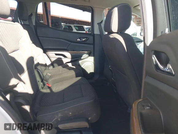 2019 GMC Acadia SLE with VIN 1GKKNSLS0KZ220003, listed as a IAAI auction lot 41381117 with 62,780 mi miles and . Bid and sale history available at DreamBid. Image 8.