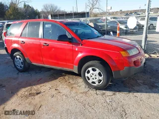 2004 Saturn VUE with VIN 5GZCZ33D34S810394, listed as a IAAI auction lot 41109472 with 147,029 mi miles. Bid and sale history available at carsss.com. Image 1.