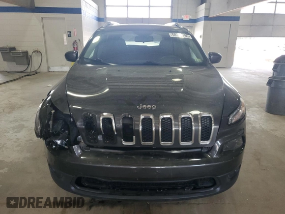 2016 Jeep Cherokee Latitude z VIN 1C4PJMCS2GW342038, wystawiony jako Copart lot #50705795 z przebiegiem 104 475 mil mil oraz Szkoda całkowita • Salvage title. Historia ofert i sprzedaży dostępna na DreamBid. Obrazek 5.