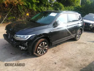 2022 Volkswagen Tiguan S with VIN 3VV0B7AX7NM108555, listed as a IAAI auction lot 37003805 with 21,077 mi miles. Bid and sale history available at carsss.com. Image 18.