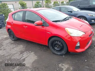 2014 Toyota Prius One z VIN JTDKDTB38E1558542, wystawiony jako IAAI lot #42103302 z przebiegiem 185 186 mil mil oraz . Historia ofert i sprzedaży dostępna na DreamBid. Obrazek 1.