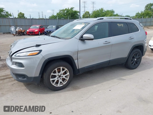 2017 Jeep Cherokee Latitude z VIN 1C4PJMCB0HW632246, wystawiony jako IAAI lot #42529014 z przebiegiem 267 091 mil mil oraz . Historia ofert i sprzedaży dostępna na DreamBid. Obrazek 17.