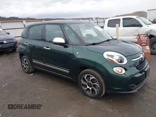 2014 FIAT 500L Lounge with VIN ZFBCFACH9EZ003231, listed as a IAAI auction lot 41652699 with 84,618 mi miles. Bid and sale history available at carsss.com. Image 1.