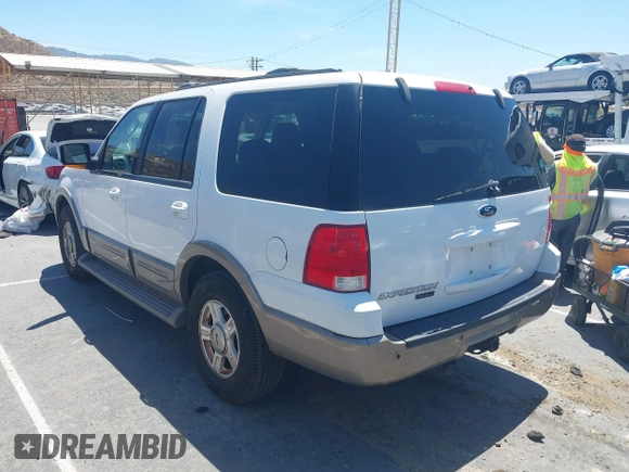 2003 Ford Expedition Eddie Bauer with VIN 1FMPU18L33LC16060, listed as a IAAI auction lot 42698132 with 224,088 mi miles and . Bid and sale history available at DreamBid. Image 3.