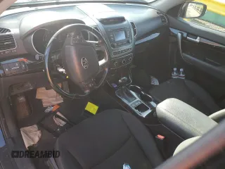 2015 Kia Sorento LX with VIN 5XYKTCA63FG607646, listed as a Copart auction lot 52116445 with Not Provided miles and Non Repairable. Bid and sale history available at DreamBid. Image 8.