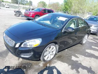 2012 Volvo S60 T6 with VIN YV1902FH4C2112612, listed as a IAAI auction lot 41972206 with 109,210 mi miles. Bid and sale history available at carsss.com. Image 18.
