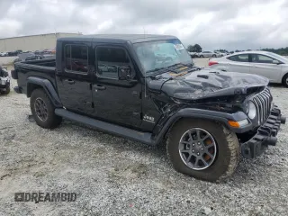 2020 Jeep Gladiator Overland with VIN 1C6HJTFG1LL172604, listed as a Copart auction lot 59883565 with 176,831 mi miles and Salvage title. Bid and sale history available at DreamBid. Image 4.