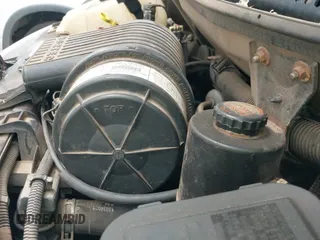 2001 Chevrolet Express z VIN 1GAHG39R511156928, wystawiony jako IAAI lot #42655253 z przebiegiem 87 715 mil mil oraz . Historia ofert i sprzedaży dostępna na DreamBid. Obrazek 15.