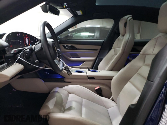 2021 Porsche Taycan z VIN WP0AA2Y13MSA14773, wystawiony jako Copart lot #69774042 z przebiegiem 15 465 mil mil oraz . Historia ofert i sprzedaży dostępna na DreamBid. Obrazek 7.