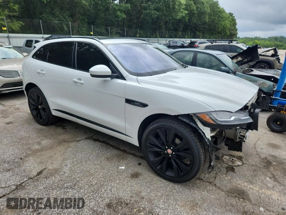 2017 Jaguar F-Pace 35t R-Sport with VIN SADCL2BV4HA097710, listed as a Copart auction lot 61068995 with 131,827 mi miles and Salvage title. Bid and sale history available at DreamBid. Image 4.