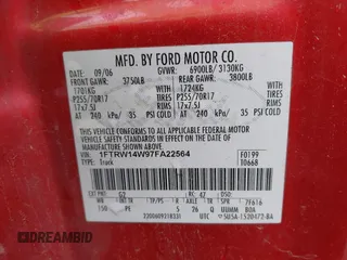 2007 Ford F-150 XLT z VIN 1FTRW14W97FA22564, wystawiony jako IAAI lot #42255757 z przebiegiem 344 371 mil mil oraz . Historia ofert i sprzedaży dostępna na DreamBid. Obrazek 9.