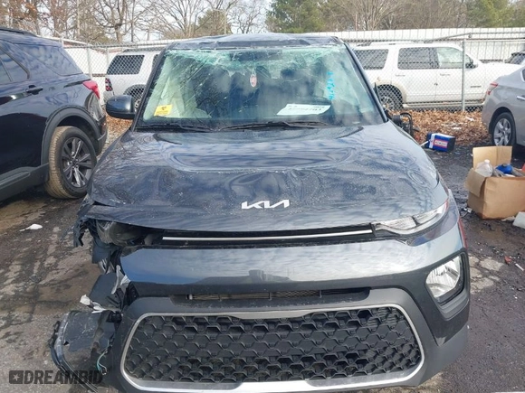 2022 Kia Soul LX with VIN KNDJ23AUXN7831117, listed as a IAAI auction lot 41292703 with 33,237 mi miles. Bid and sale history available at carsss.com. Image 12.