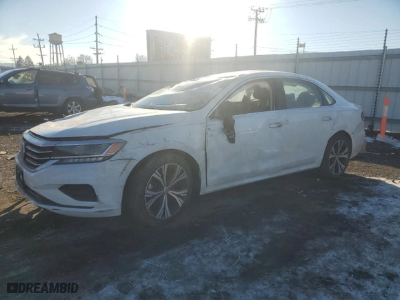 2021 Volkswagen Passat 2.0T SE with VIN 1VWSA7A39MC010387, listed as a Copart auction lot 88812115 with 43,511 mi miles and Salvage Title. Bid and sale history available at carsss.com. Image 1.